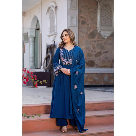 A-Line Cotton Kurti Pant with Embroidered Dupatta Set