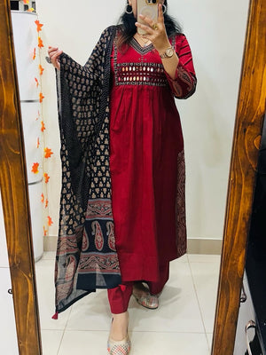 Navratri Special Mirror Work Anarkali Set