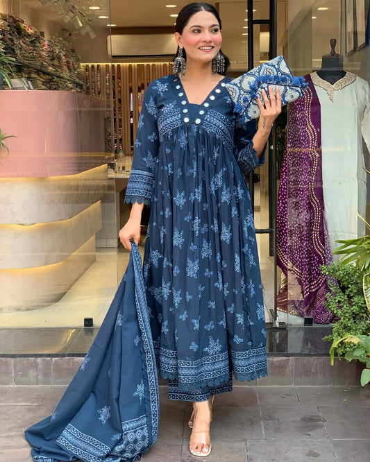 Elegant Anarkali Kurta Set