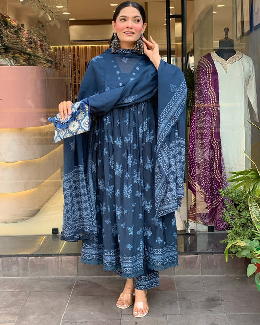 Elegant Anarkali Kurta Set