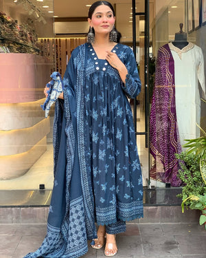 Elegant Anarkali Kurta Set