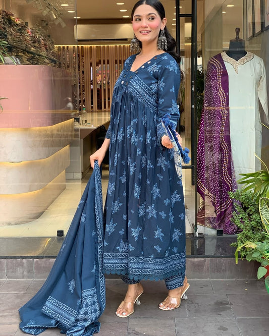 Elegant Anarkali Kurta Set
