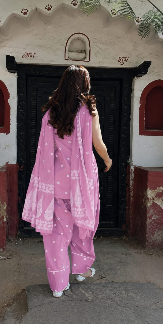 Elegant Cotton Kurta Set with Dupatta
