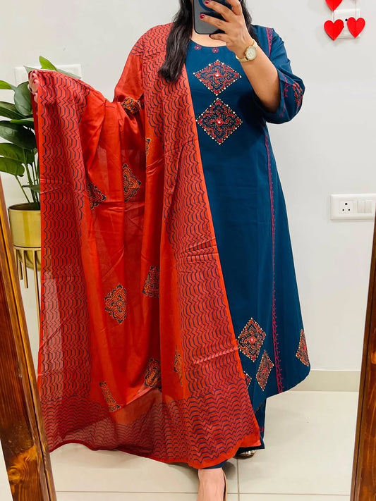Kurta Pant with Dupatta Suit Set