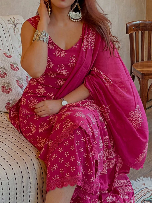 Sleeveless Kurti with Pant & Dupatta
