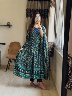 Anarkali Kurta, Pant & Dupatta Set