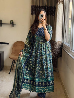 Anarkali Kurta, Pant & Dupatta Set