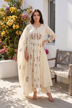 Cotton Embroidered Kurti Pant Set with Malmal Dupatta