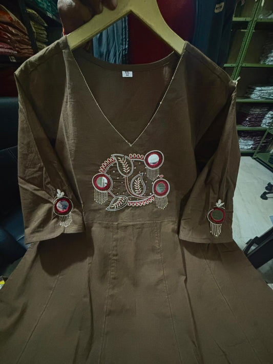 Elegant Anarkali Kurta Pant Set with Dupatta